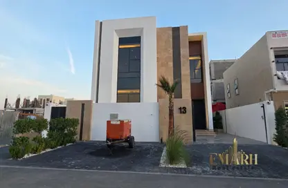 Villa - 4 Bedrooms - 7 Bathrooms for sale in Al Helio 2 - Al Helio - Ajman