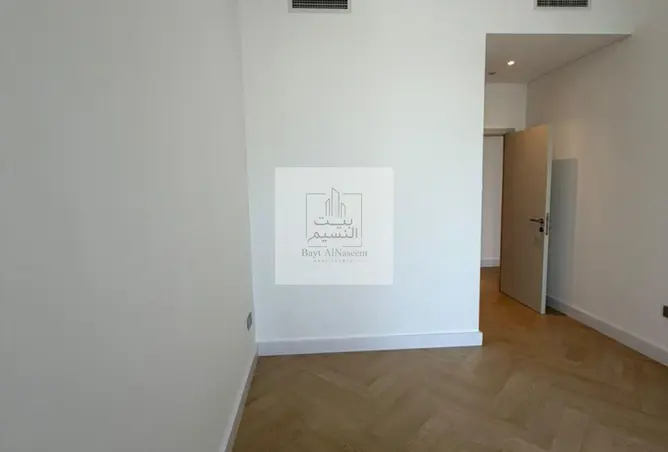 163713379 - Property Image 2