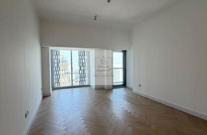 Apartment - 1 - 1 for rent in Cayan Tower - Dubai Marina - Dubai Apartment - 1 - 1 for rent in Cayan Tower - Dubai Marina - Dubai