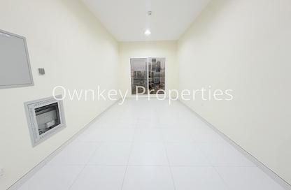 Apartment - Studio - 1 Bathroom for rent in Al Karama Sqaure - Al Karama - Dubai Apartment - Studio - 1 Bathroom for rent in Al Karama Sqaure - Al Karama - Dubai