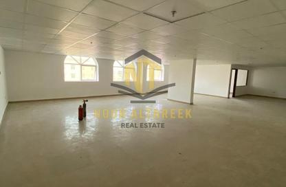 Office Space - Studio - 3 for rent in Muwailih Building - Muwaileh - Sharjah