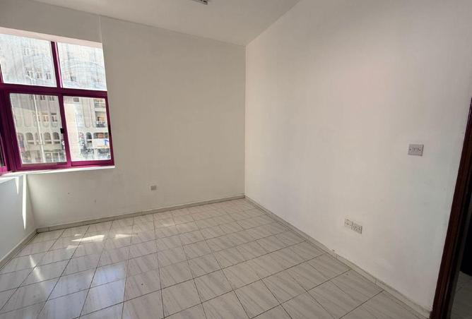 67454231 - Property Image 3