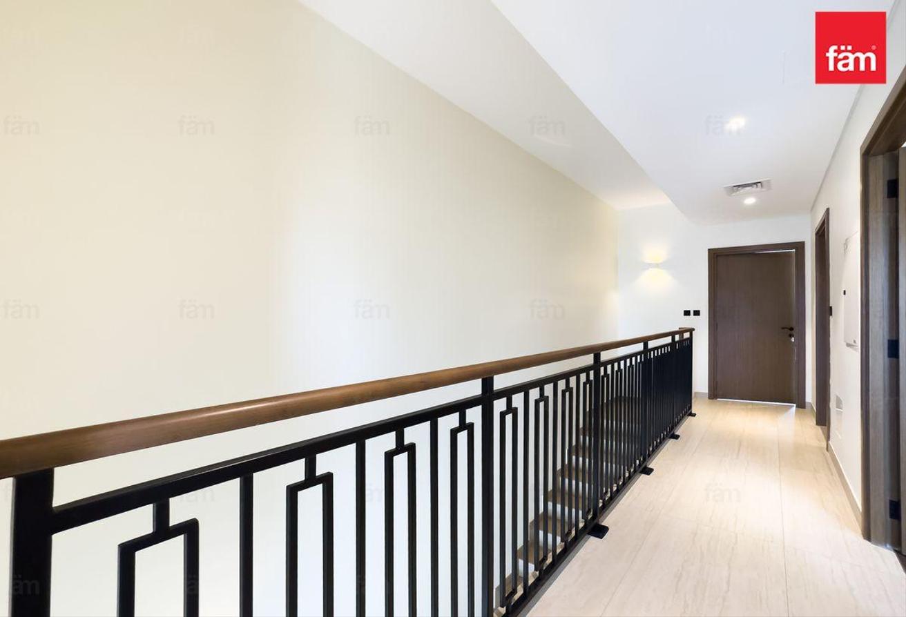 4bhk Single Row| Ready to move in| Brand New photo 4