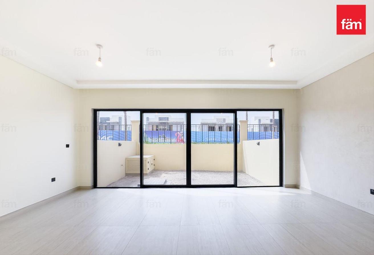 4bhk Single Row| Ready to move in| Brand New photo 7