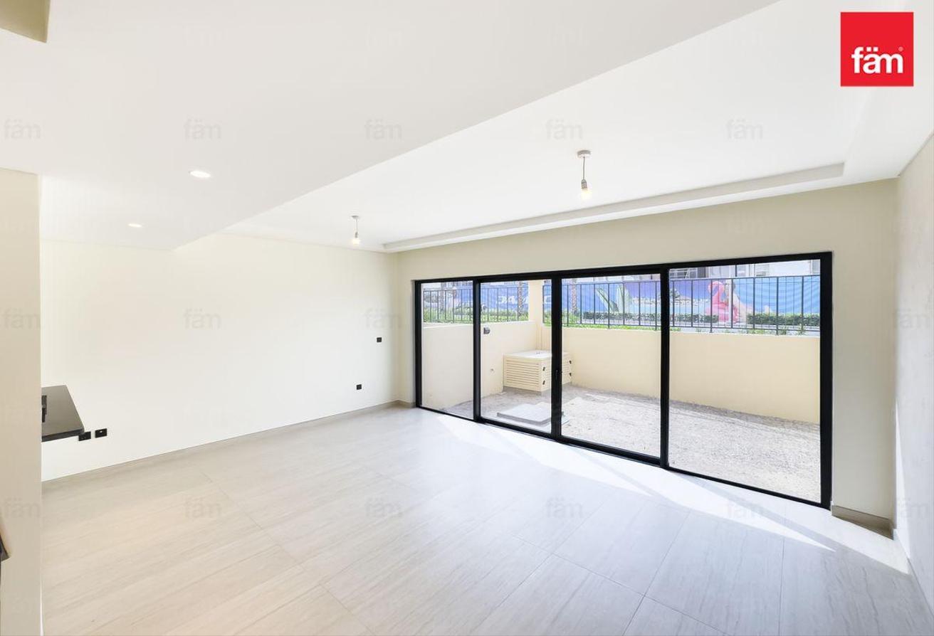 4bhk Single Row| Ready to move in| Brand New photo 6