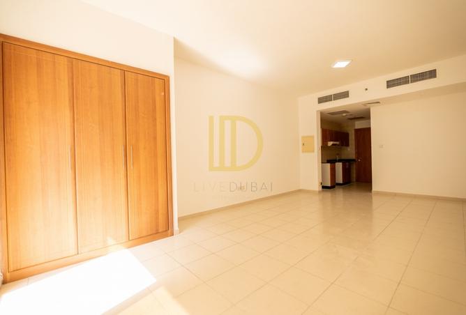 141921132 - Property Image 2