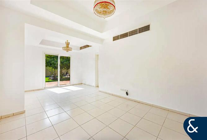 91820037 - Property Image 3