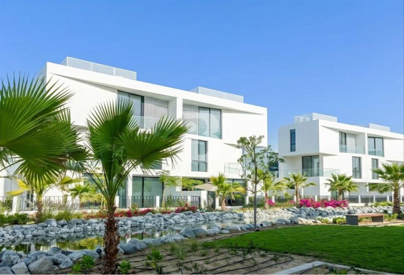 Signature Luxury Villa | Home photo 4