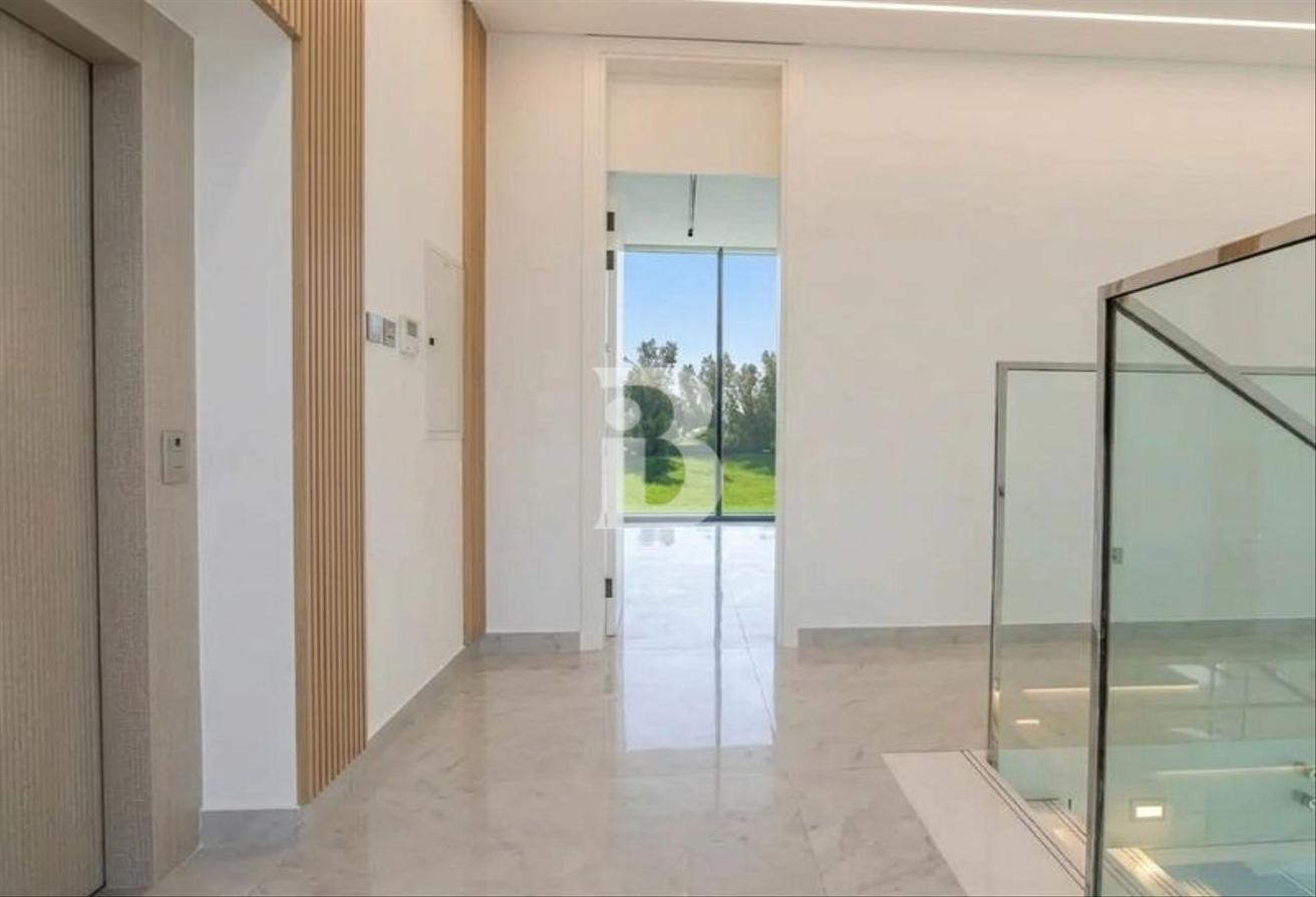 Signature Luxury Villa | Home photo 7