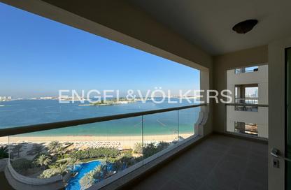 Apartment - 1 - 2 for rent in Al Basri - Shoreline Apartments - Palm Jumeirah - Dubai