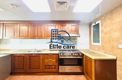 Duplex - 4 Bedrooms - 6 Bathrooms for rent in Bel Ghailam Tower - Corniche Road - Abu Dhabi