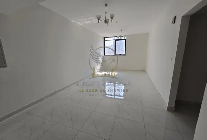 163715127 - Property Image 2