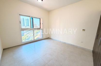Apartment - 2 Bedrooms - 3 Bathrooms for rent in Mazaya 5 - Queue Point - Liwan - Dubai