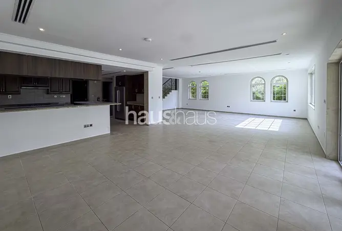 151894348 - Property Image 3
