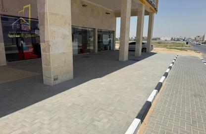 عمارة بالكامل - 6 غرف نوم - 6 حمامات للبيع في حوشي - البادي - الشارقة