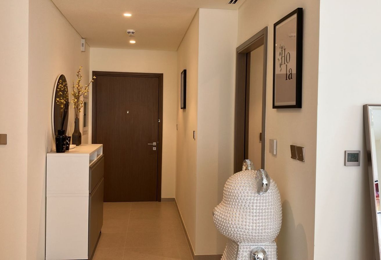 Luxury 3-Bedroom Apartment | Burj Khalifa View — image 11