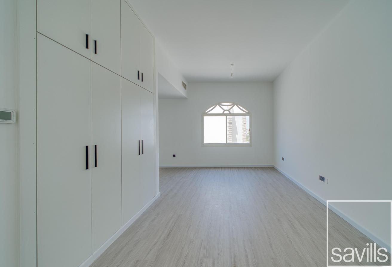 Spacious Garden | Vacant Now | Upgraded Interiors photo 7