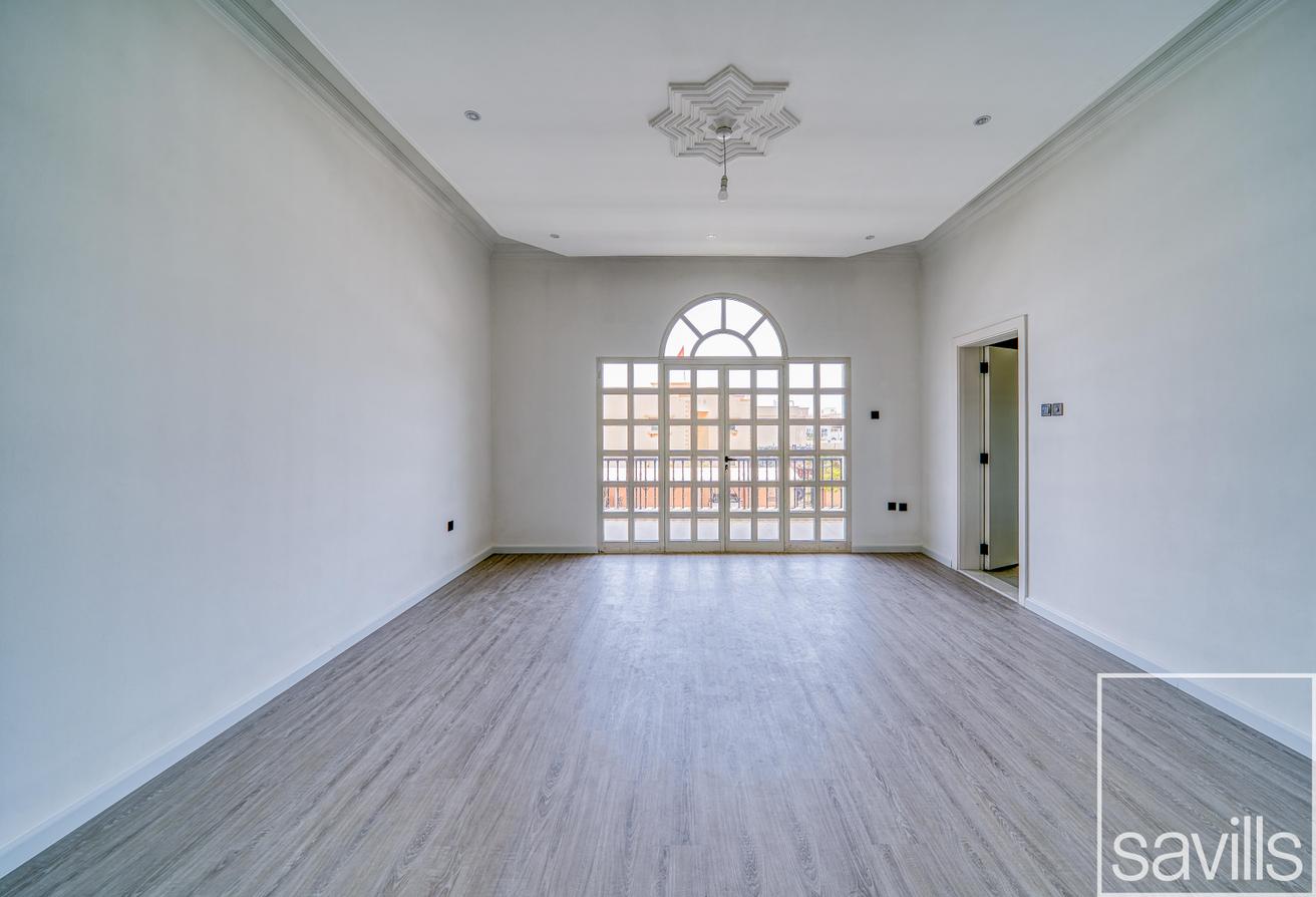 Spacious Garden | Vacant Now | Upgraded Interiors photo 9