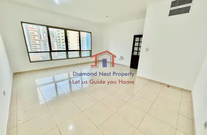 Apartment - 3 Bedrooms - 3 Bathrooms for rent in Mina Road - Tourist Club Area - Abu Dhabi