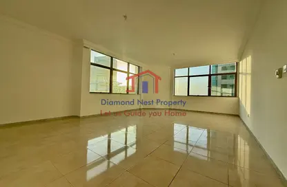 شقة - 3 غرف نوم - 3 حمامات للايجار في شارع المينا - منطقة النادي السياحي - أبوظبي شقة - 3 غرف نوم - 3 حمامات للايجار في شارع المينا - منطقة النادي السياحي - أبوظبي