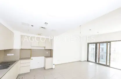 Apartment - 2 Bedrooms - 2 Bathrooms for sale in Zahra Apartments 2B - Zahra Apartments 2 - Zahra Apartments - Town Square - Dubai