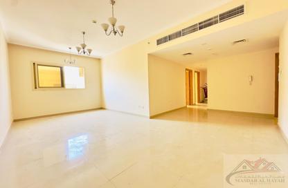 Apartment - 3 Bedrooms - 3 Bathrooms for rent in Muwailih Building - Muwaileh - Sharjah
