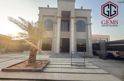 Villa - 4 - 5 for rent in Al Aweer 1 - Al Aweer - Dubai