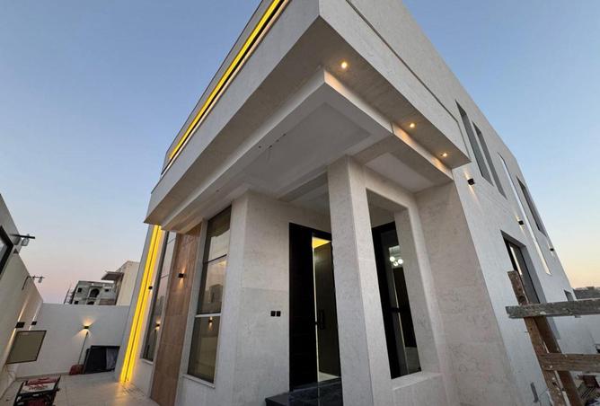 113737977 - Property Image 3