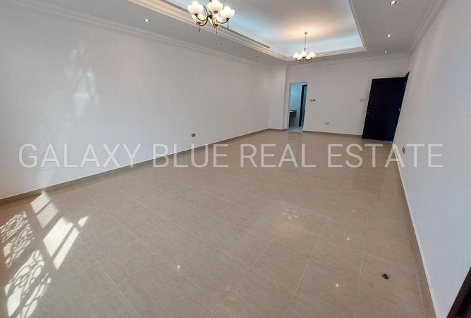 89654458 - Property Main Image