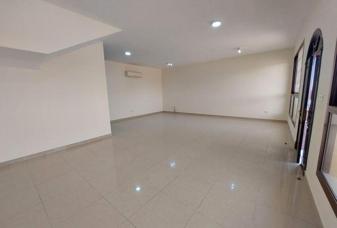 89654458 - Property Main Image