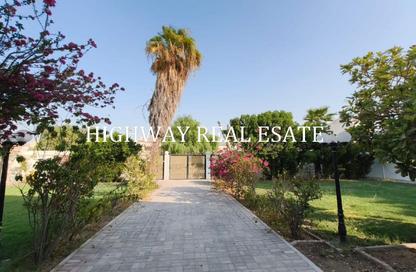 Villa - 6 - 4 for sale in Al Tarfa - Mughaidir - Sharjah