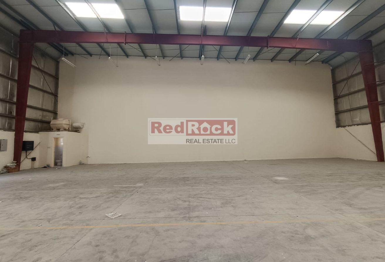 Pillar Free Warehouse with Great Location DIP