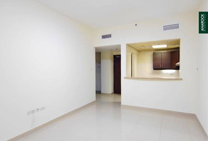101267122 - Property Image 3