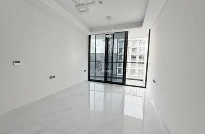 Apartment - 1 Bathroom for rent in Samana Park Views - Arjan - Dubai