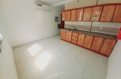 Apartment - Studio - 1 Bathroom for rent in Fire Station Road - Muwaileh - Sharjah