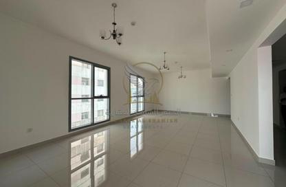 Apartment - 2 Bedrooms - 3 Bathrooms for rent in Al Khan Corniche - Al Khan - Sharjah