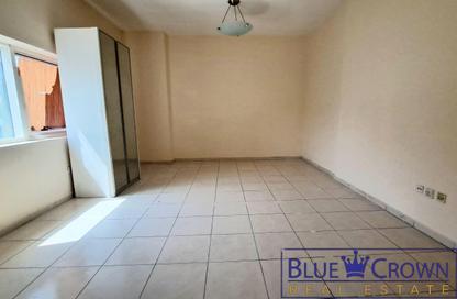 Apartment - 1 - 2 for rent in Hessa Home Building - Oud Metha - Bur Dubai - Dubai Apartment - 1 - 2 for rent in Hessa Home Building - Oud Metha - Bur Dubai - Dubai