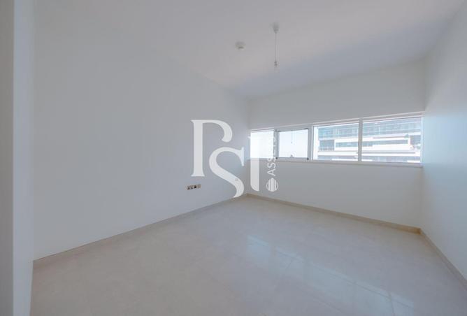 105972280 - Property Image 3