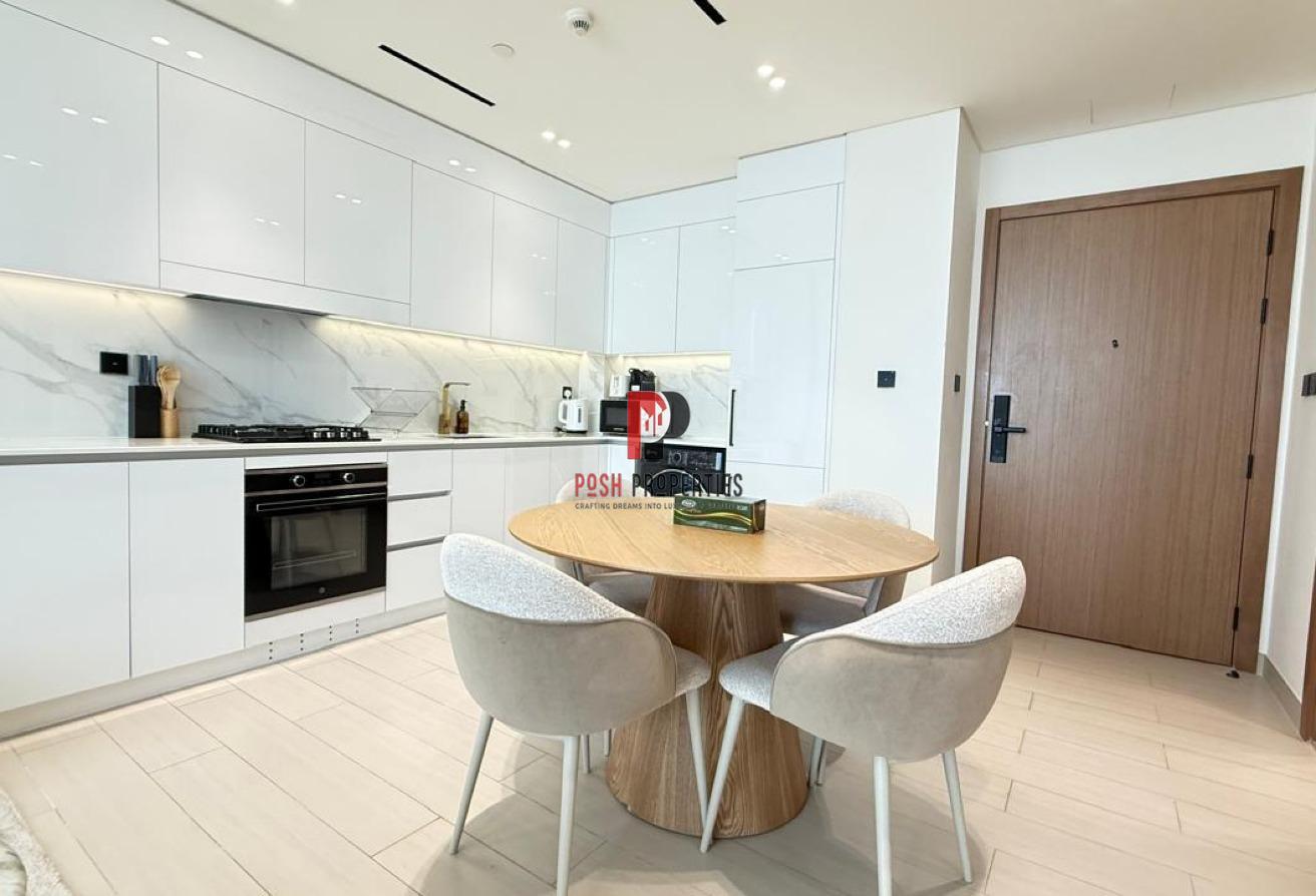 High Floor | Spacious & Cozy | Modern Design photo 6