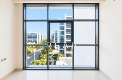 Apartment - 1 - 1 for sale in Golf Veduta Hotel Apartments B - Golf Veduta Hotel Apartments - Golf Town - Damac Hills - Dubai