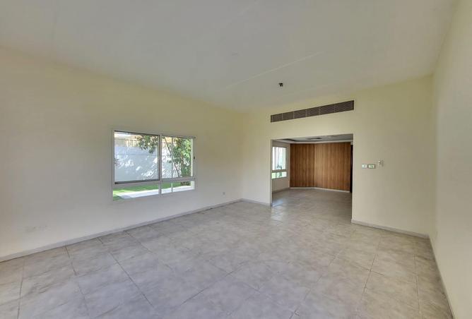 84063421 - Property Image 2