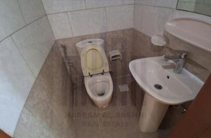 Apartment - 2 - 2 for rent in Fire Station Road - Muwaileh - Sharjah