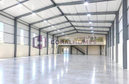 Warehouse - Studio for rent in Umm Ramool - Dubai