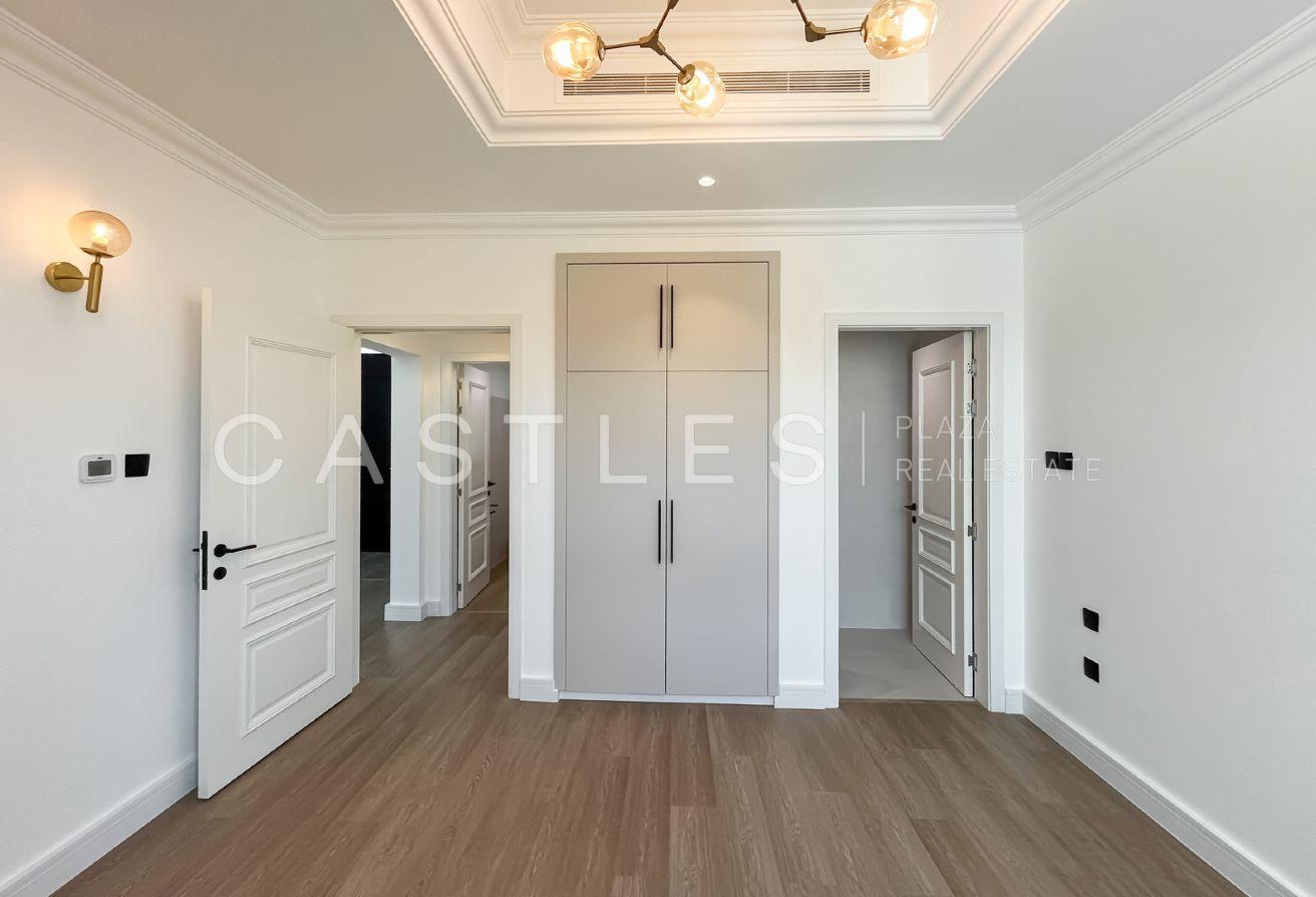 Lake View Villa | Partially Upgraded | For Rent photo 16