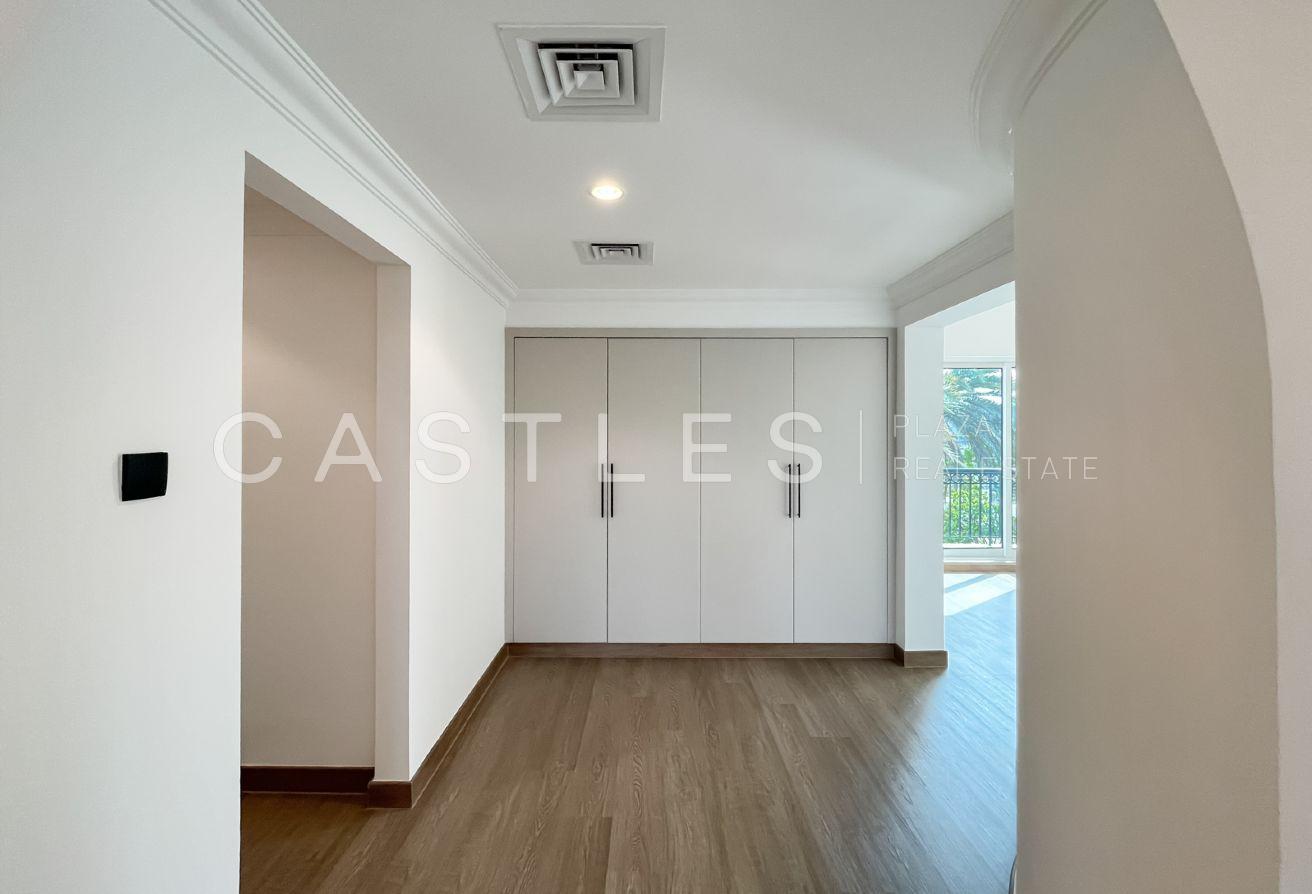 Lake View Villa | Partially Upgraded | For Rent photo 24