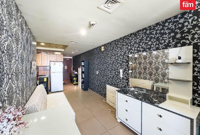 75012719 - Property Image 2