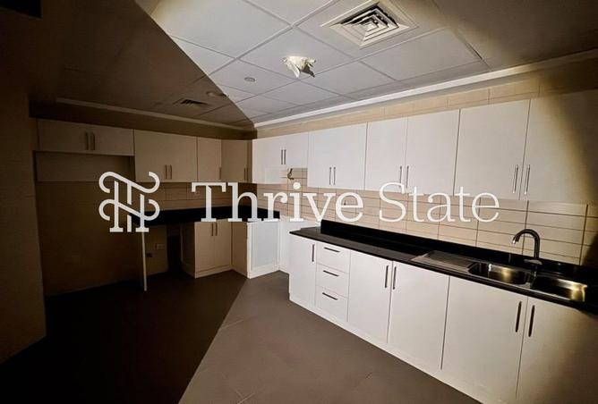 74246018 - Property Image 3