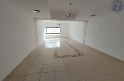 شقة - 3 غرف نوم - 3 حمامات للايجار في شارع التعاون الجديد - التعاون - الشارقة