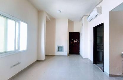 Apartment - Studio - 1 for rent in Fire Station Road - Muwaileh - Sharjah
