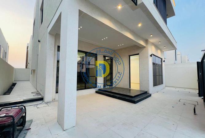 128853648 - Property Image 2